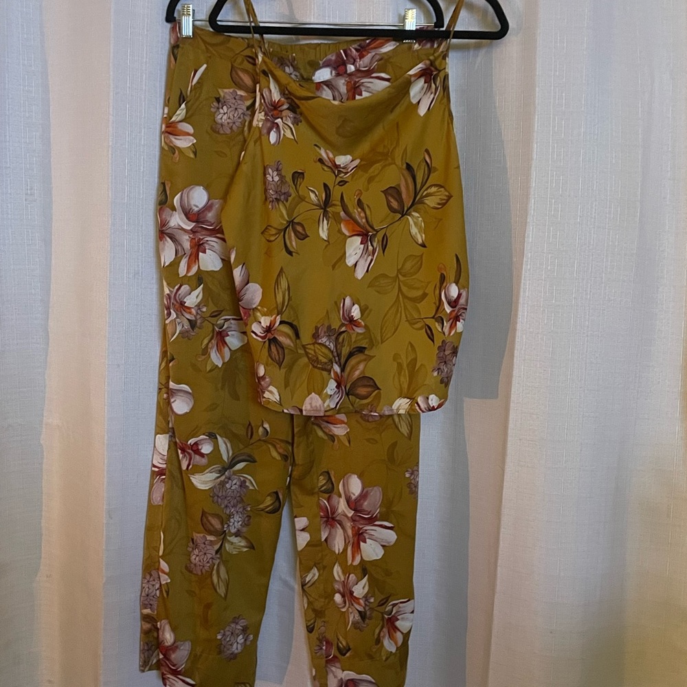 Secret Possessions Pajama Set - NWOT